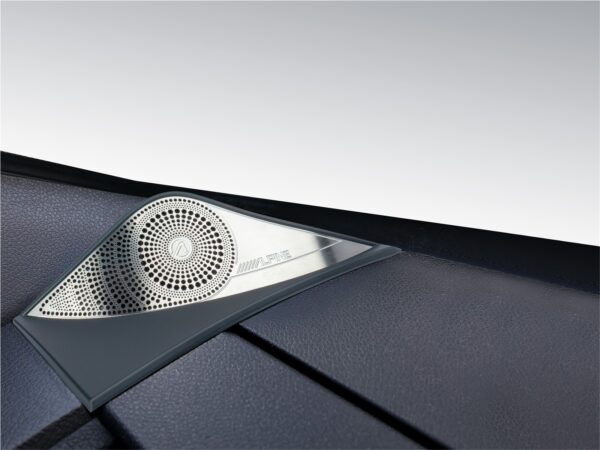 SPC-106S907-2_Sprinter_installed_01.jpg